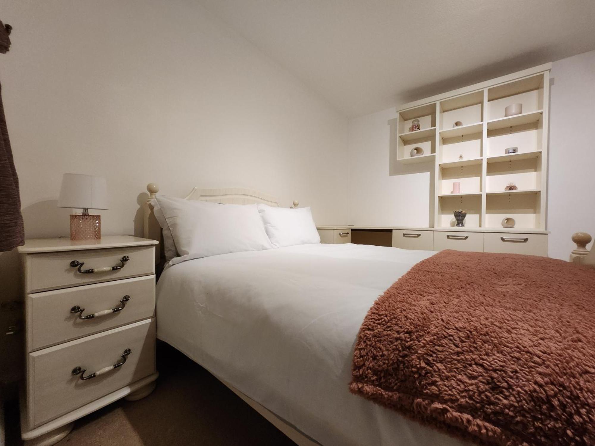 Elmdon House With 4 Spacious Bedrooms To Choose Birmingham Eksteriør billede
