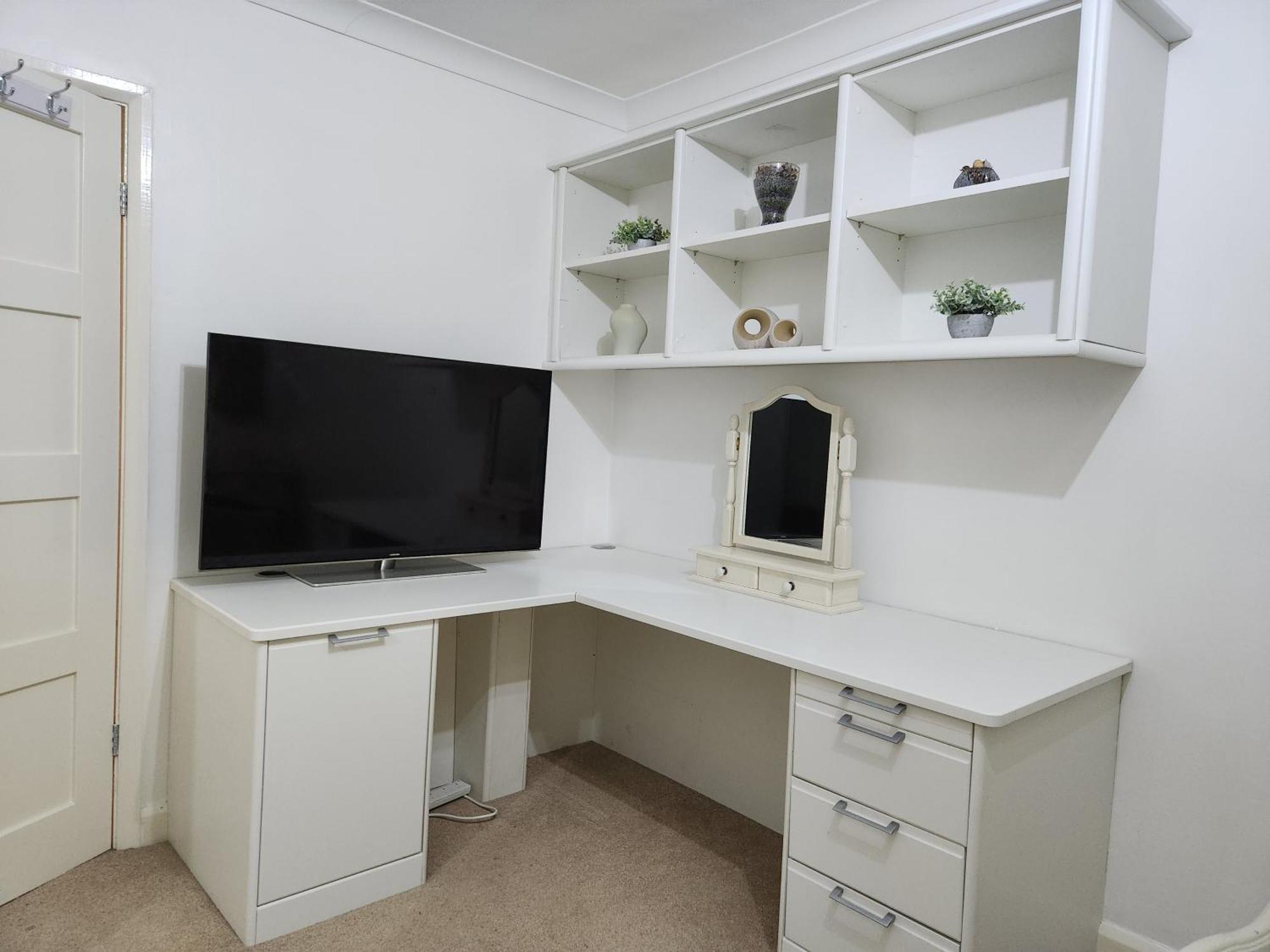 Elmdon House With 4 Spacious Bedrooms To Choose Birmingham Eksteriør billede