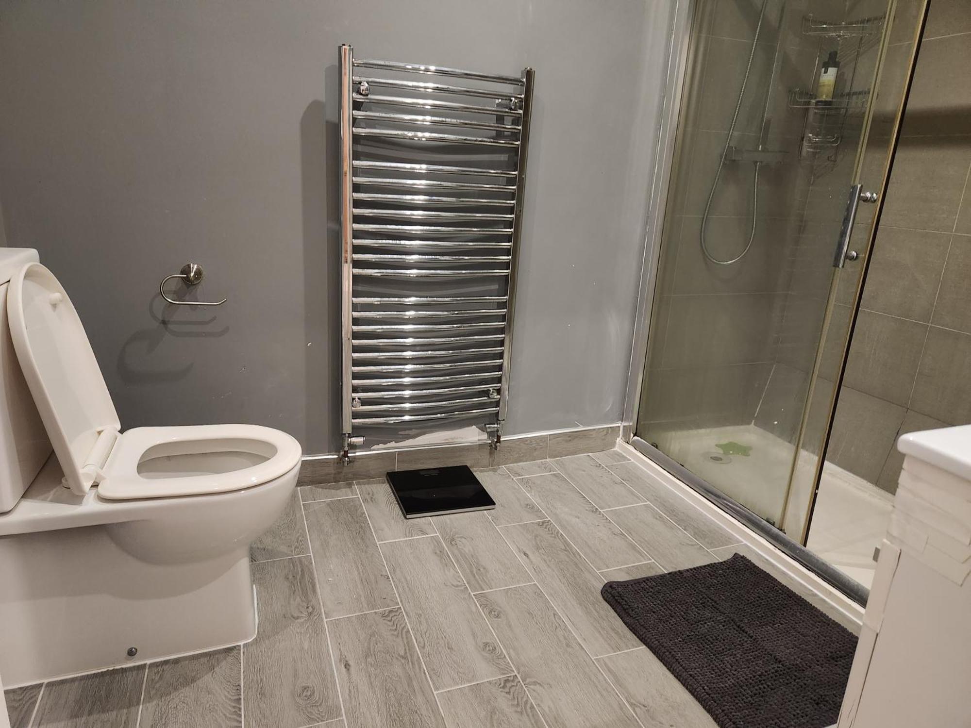 Elmdon House With 4 Spacious Bedrooms To Choose Birmingham Eksteriør billede