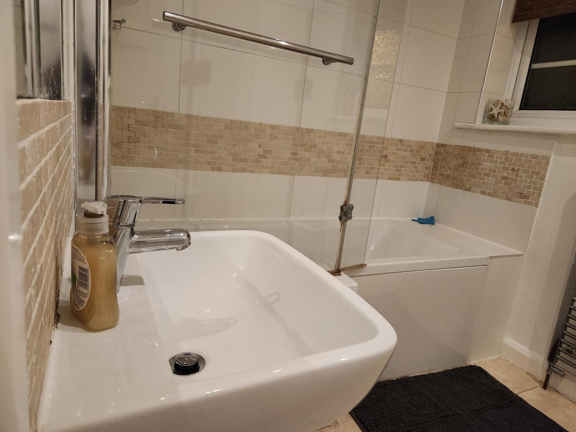 Elmdon House With 4 Spacious Bedrooms To Choose Birmingham Eksteriør billede